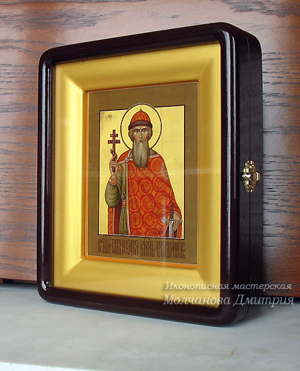 Святой князь Владимир - фото иконы в киоте
