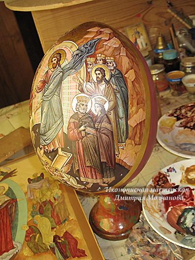 Воскресение Христово (Сошествие во ад) пасхальное яйцо  этапы росписи на позолоченном сусальным золотом яйце